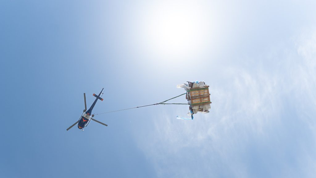 Rotation hélicoptère sur un chantier Group Sud