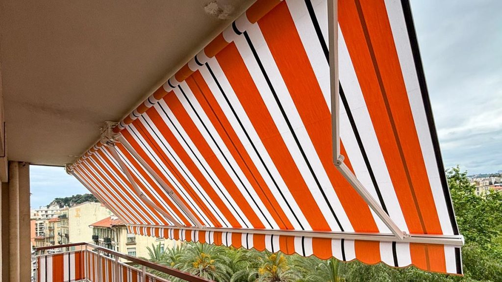 Store banne coloré